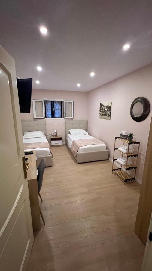 Fole Hotel Berat Bagian luar foto